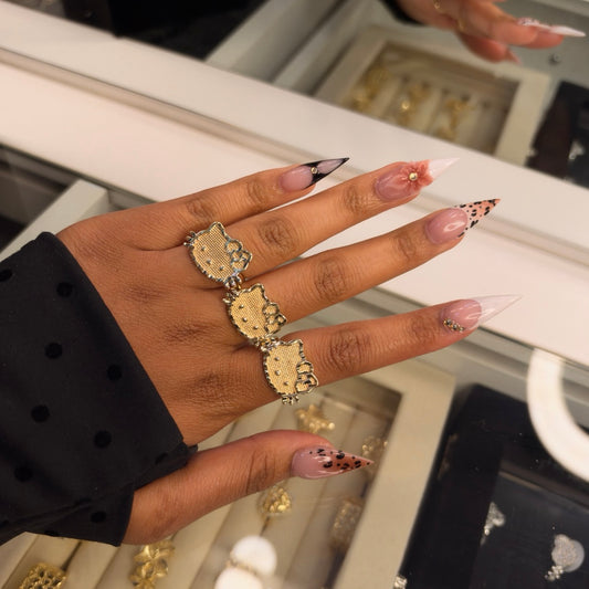 HK Face Ring